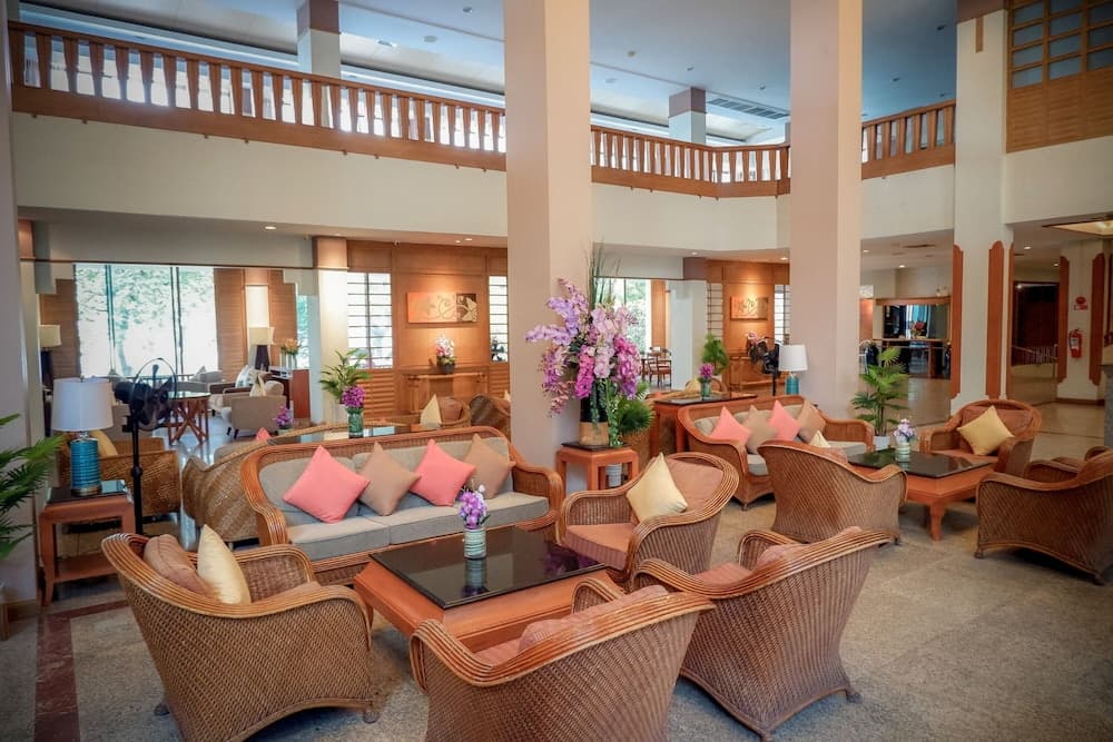 Cosy Beach Hotel, Lobby sitting area, photo 5