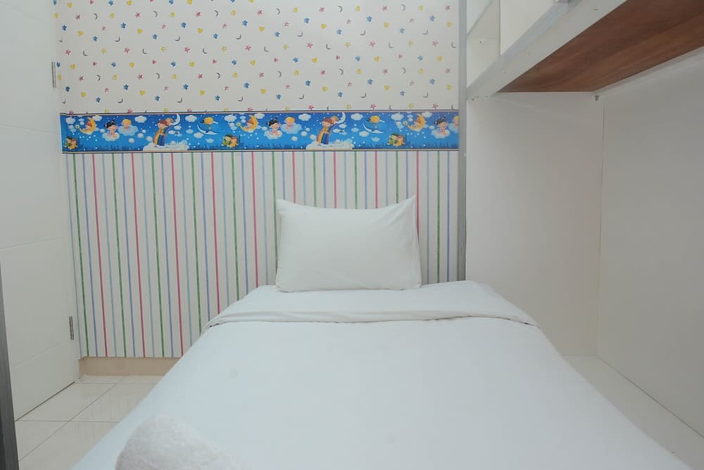 Modern 2BR Apartment @ Springlake Summarecon, Room, photo 5