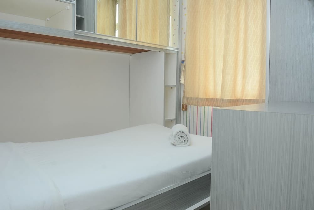 Modern 2BR Apartment @ Springlake Summarecon, Room, photo 2