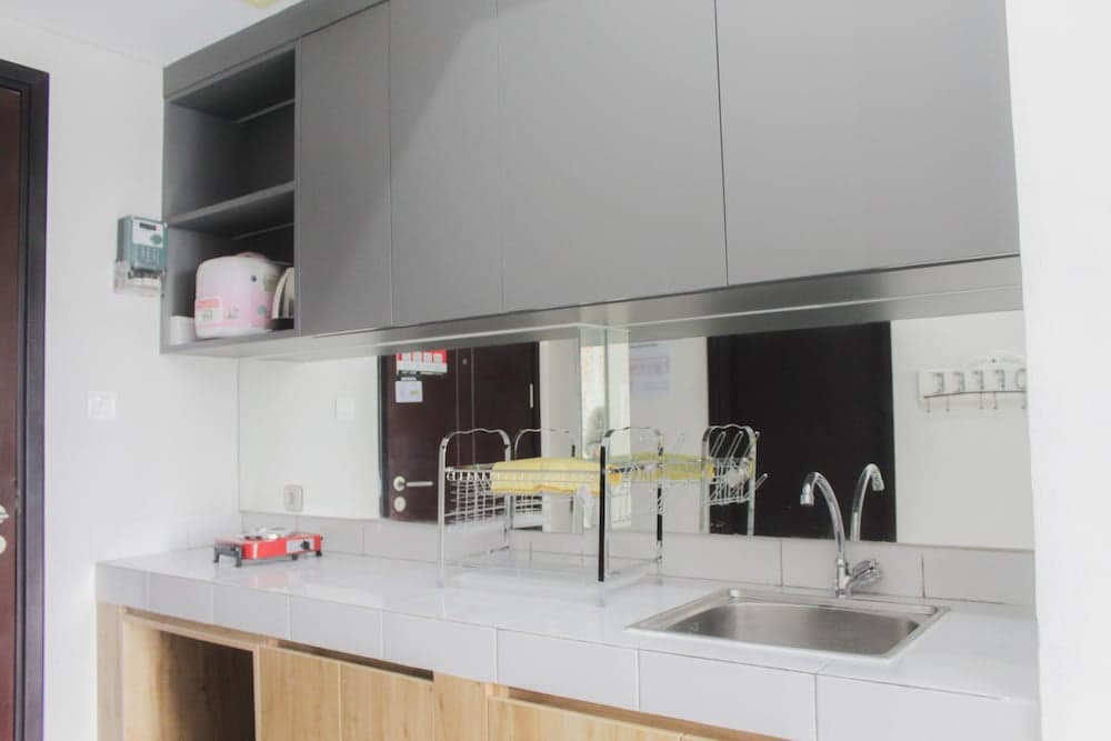 Best Studio Unit with Pool View Casa De Parco Apartment, Room, photo 5