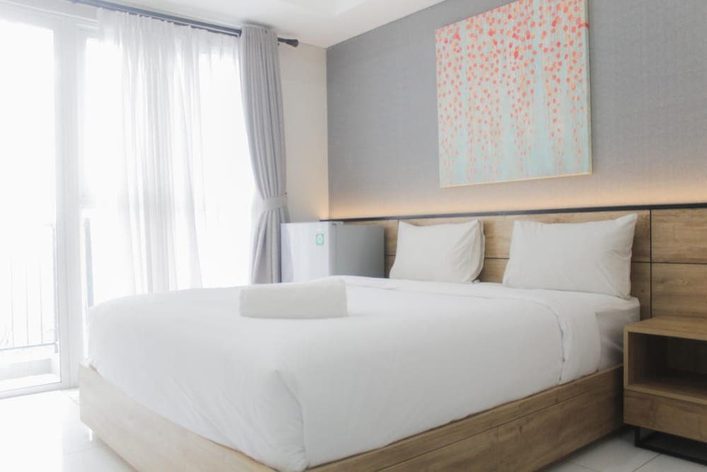 Best Studio Unit with Pool View Casa De Parco Apartment, Primary image, photo 1