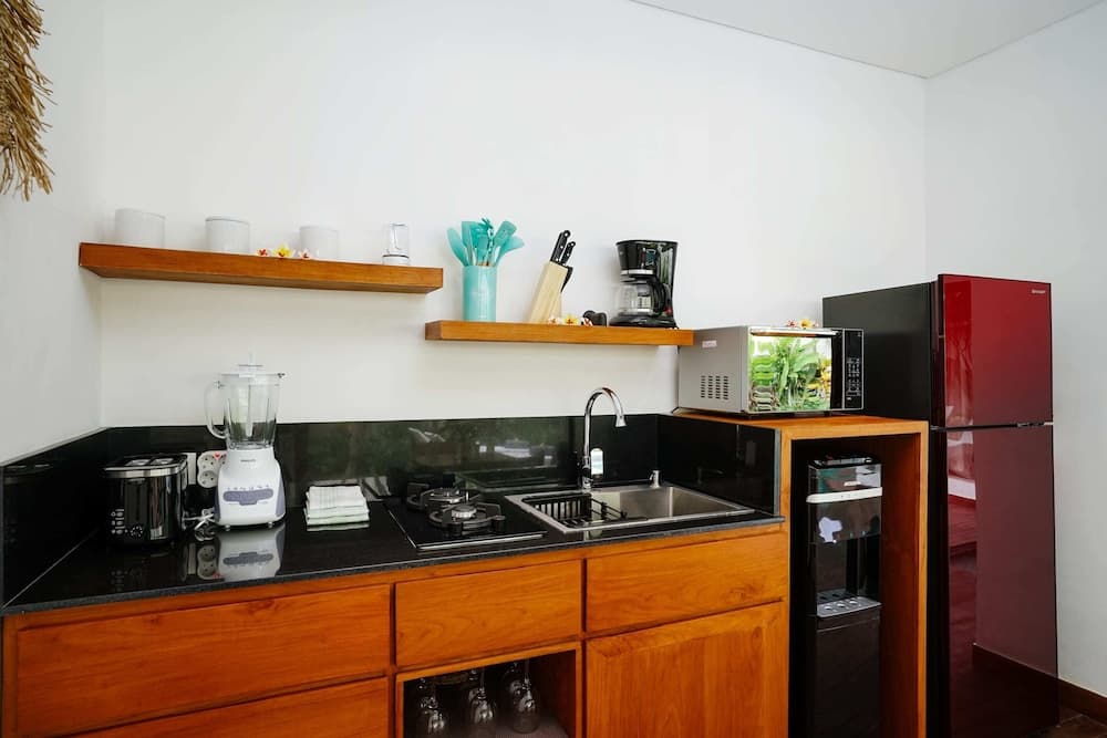 Villa Pulau I, Private kitchen, photo 5