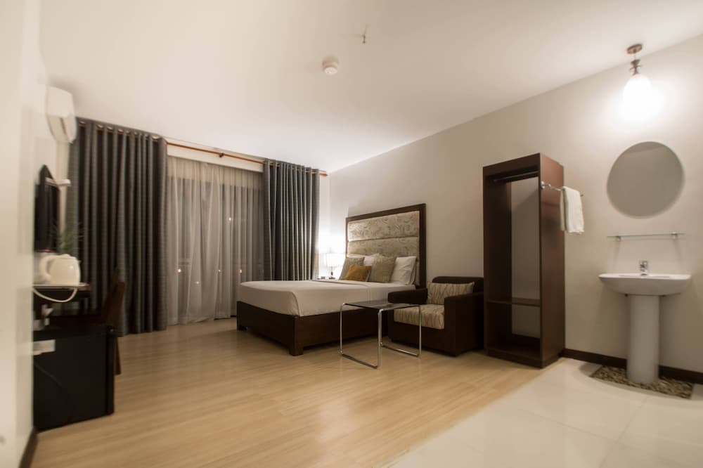Marzon Hotel Kalibo, Room, photo 5