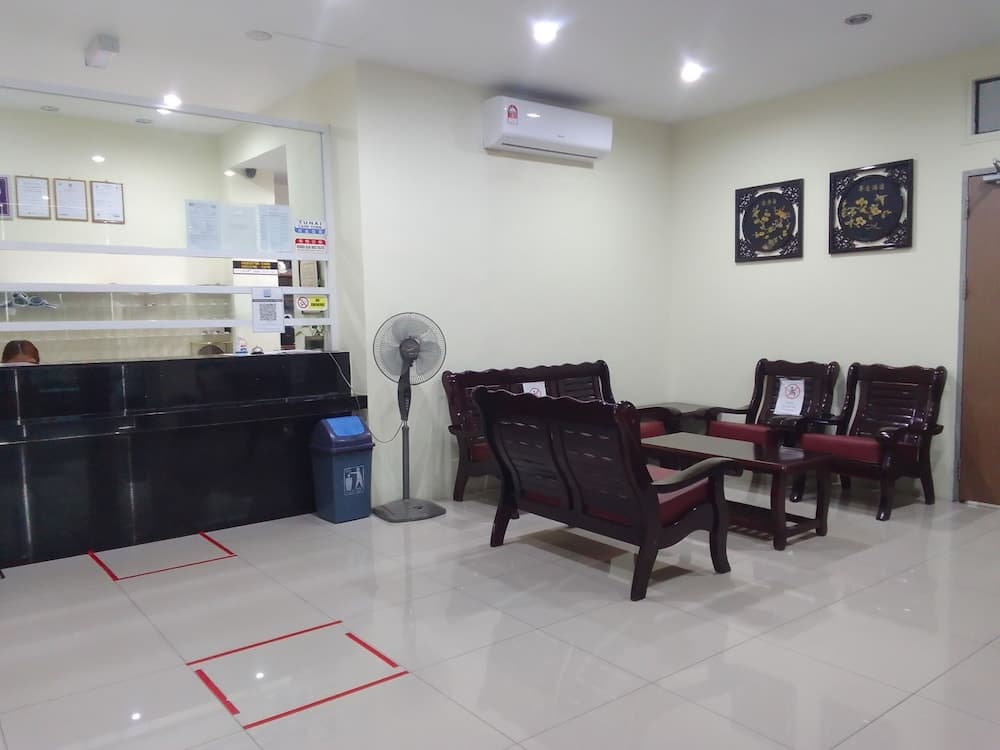 Borneo Suites Hotel, Reception, photo 4