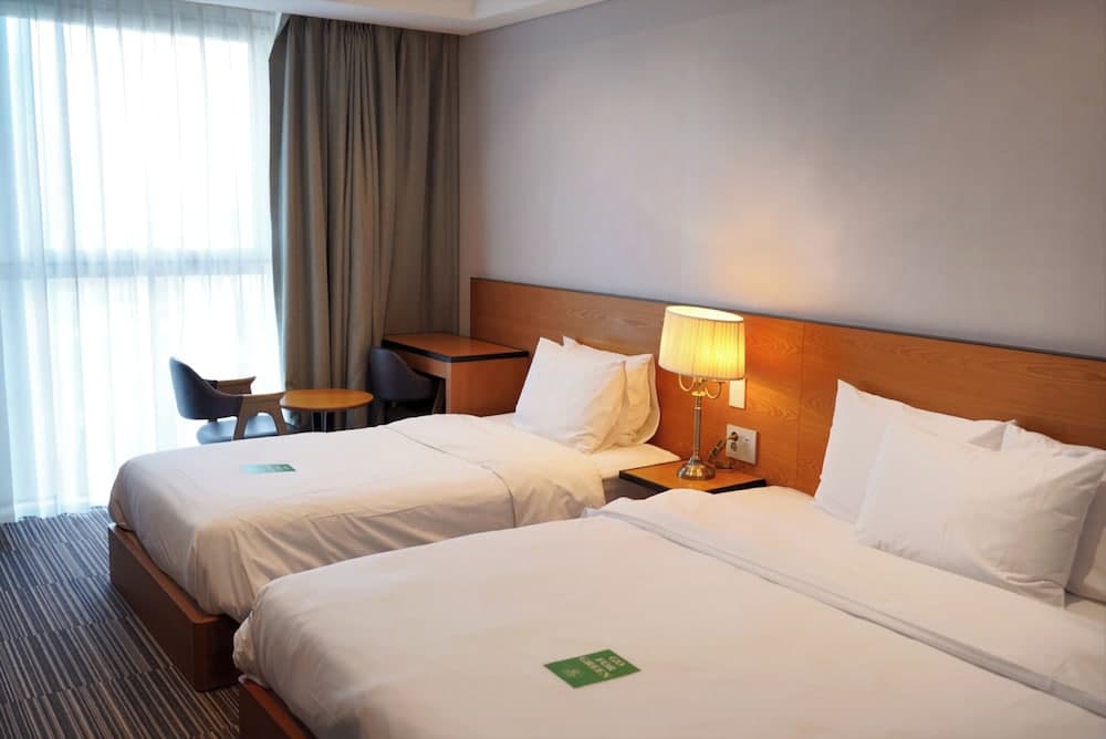 Hotel Tour, Room, photo 3