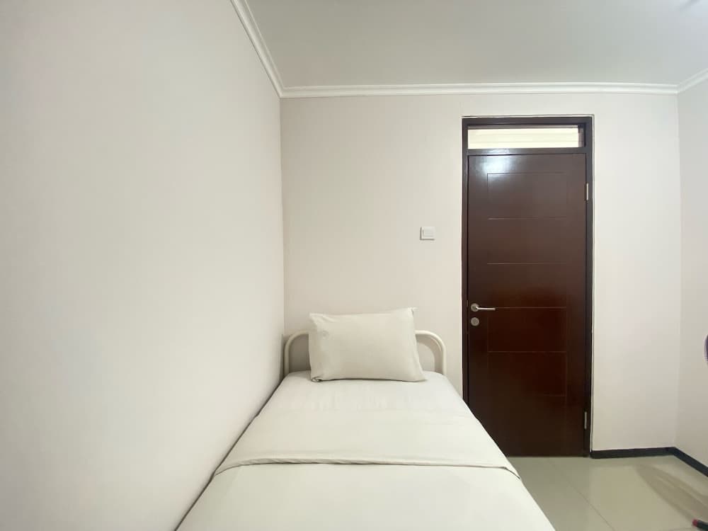 Comfy 2Br Apartment At Gateway Pasteur Near Pasteur Exit Toll, Room, photo 3