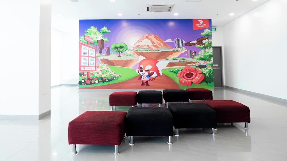 Red Planet Davao, Lobby sitting area, photo 4