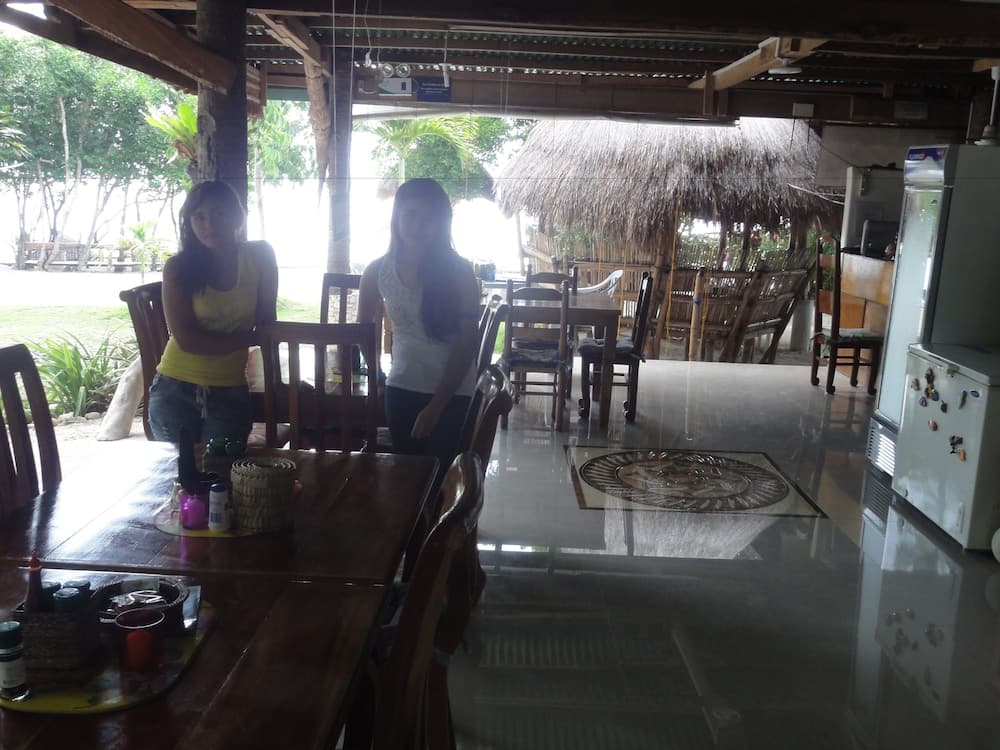 Sea Turtle House, Interior entrance, photo 2