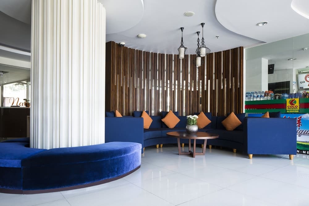 Natya Hotel, Lobby sitting area, photo 3