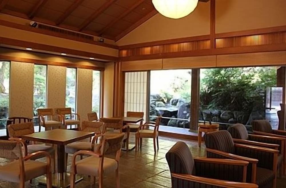 후지야 로비 사진 2
