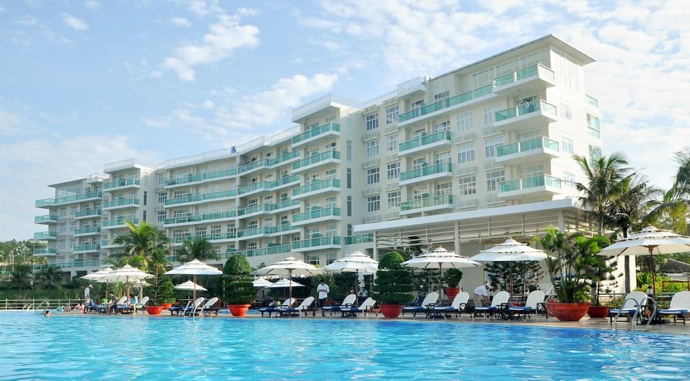 Ocean Vista, Primary image, photo 1