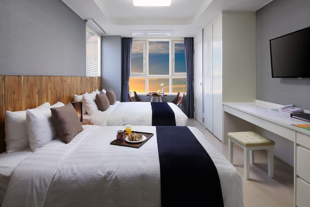 Shinchon Ever8 Serviced Residence, Room, photo 5