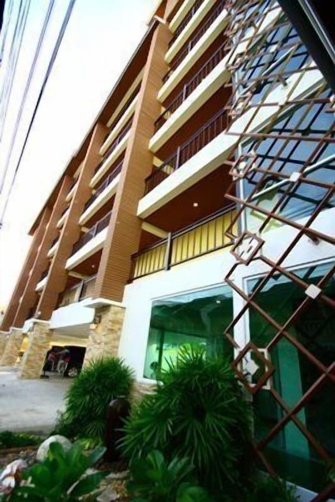 더 아이콘 플레이스 앳 누른 플럽 완 기본 이미지 사진 1
