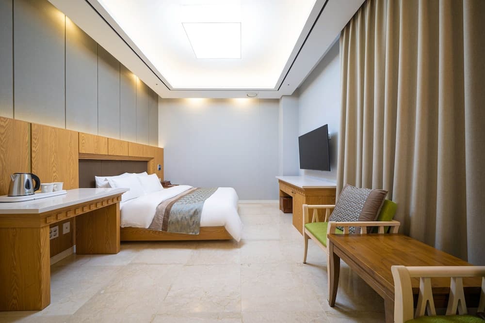 HOTEL CORE, Room, photo 5
