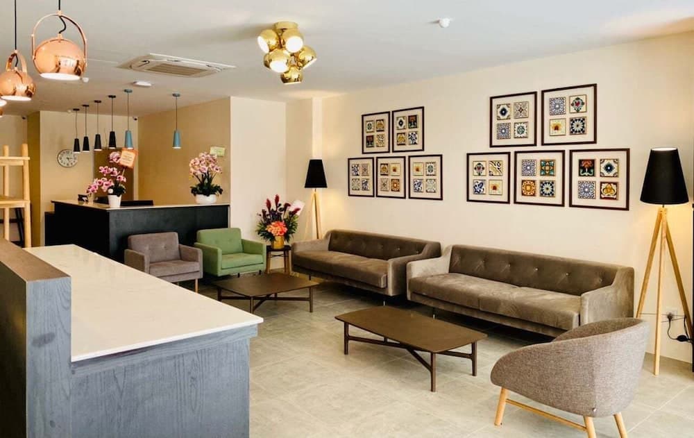 BISHOP HOTEL, Primary image, photo 1