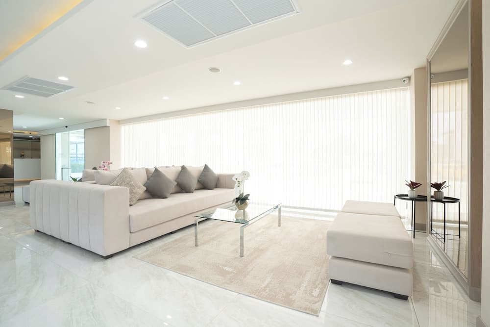Oriole Residence, Reception, photo 5