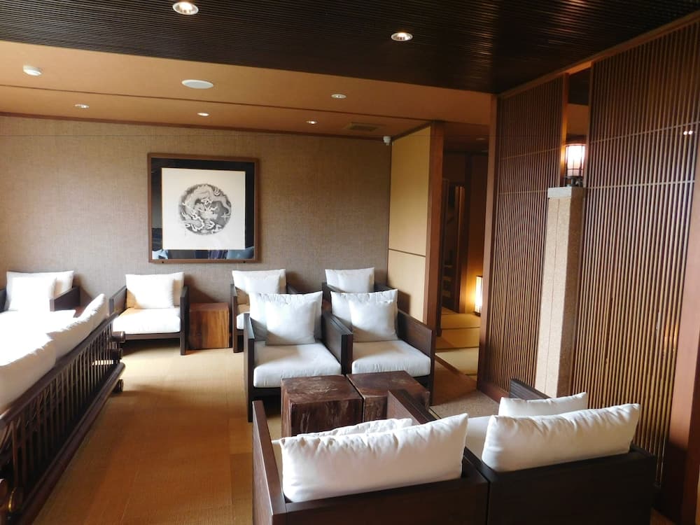 Hakone Ryori Yado Kyuan, Lobby lounge, photo 5
