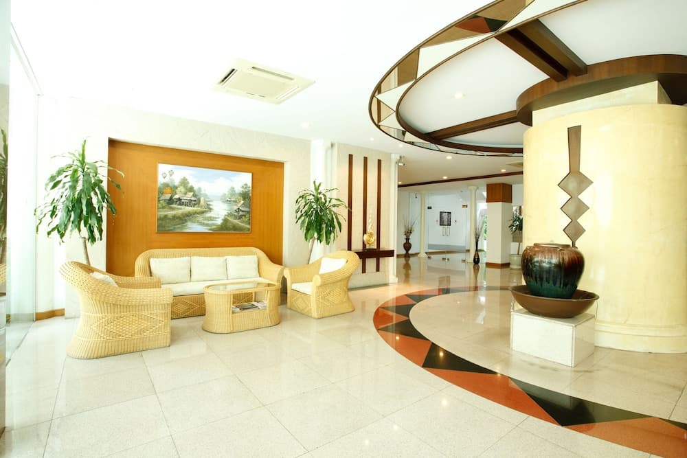 Chaidee Mansion, Lobby sitting area, photo 2