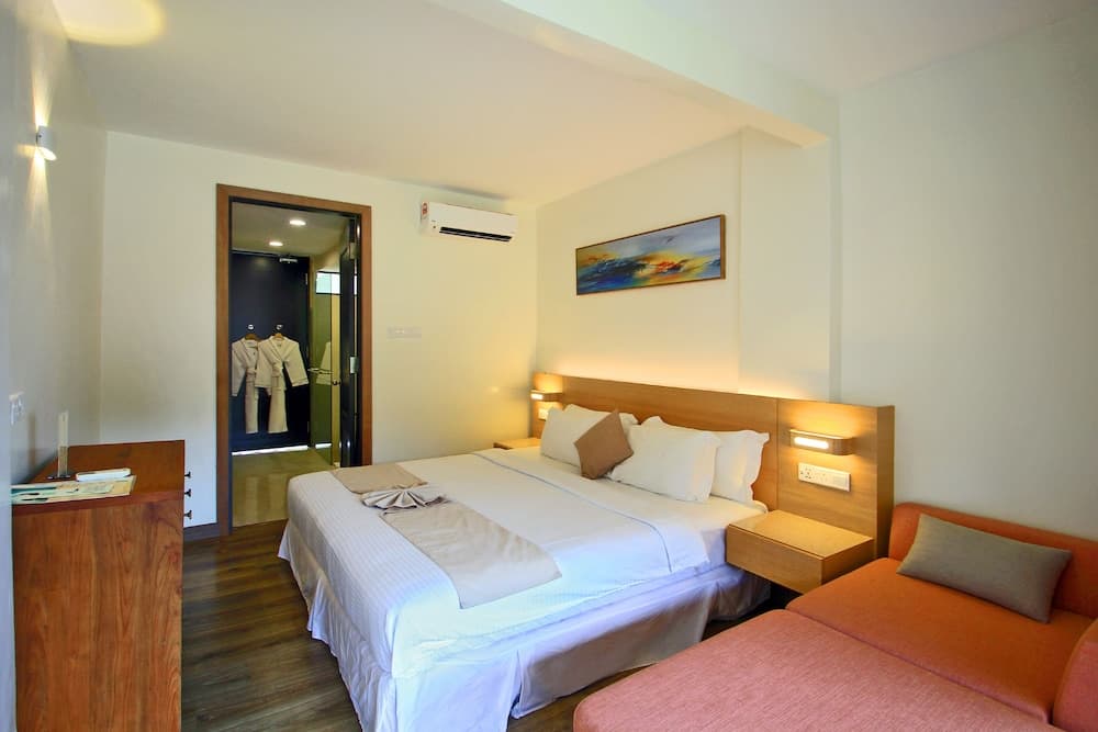 BuBu Long Beach Resort, Room, photo 5