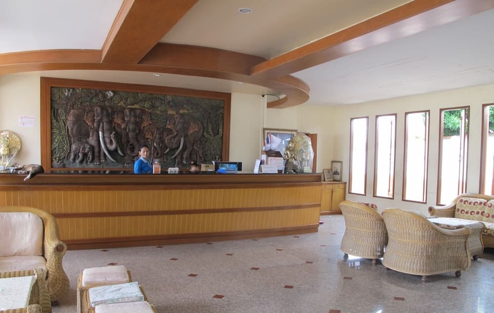 Navin Mansion 2, Reception, photo 4