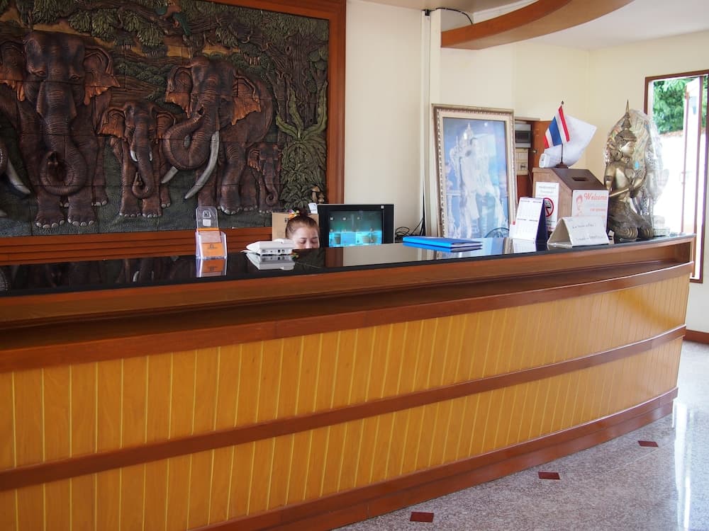 Navin Mansion 2, Reception, photo 3