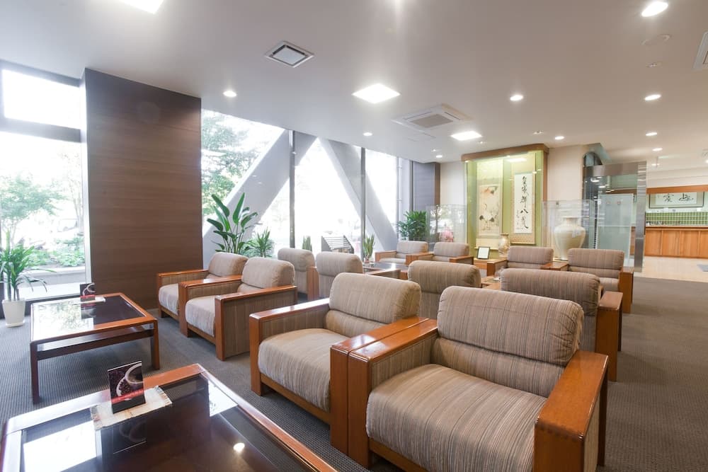 Onsen Hotel Nakahara Bessou, Lobby sitting area, photo 4