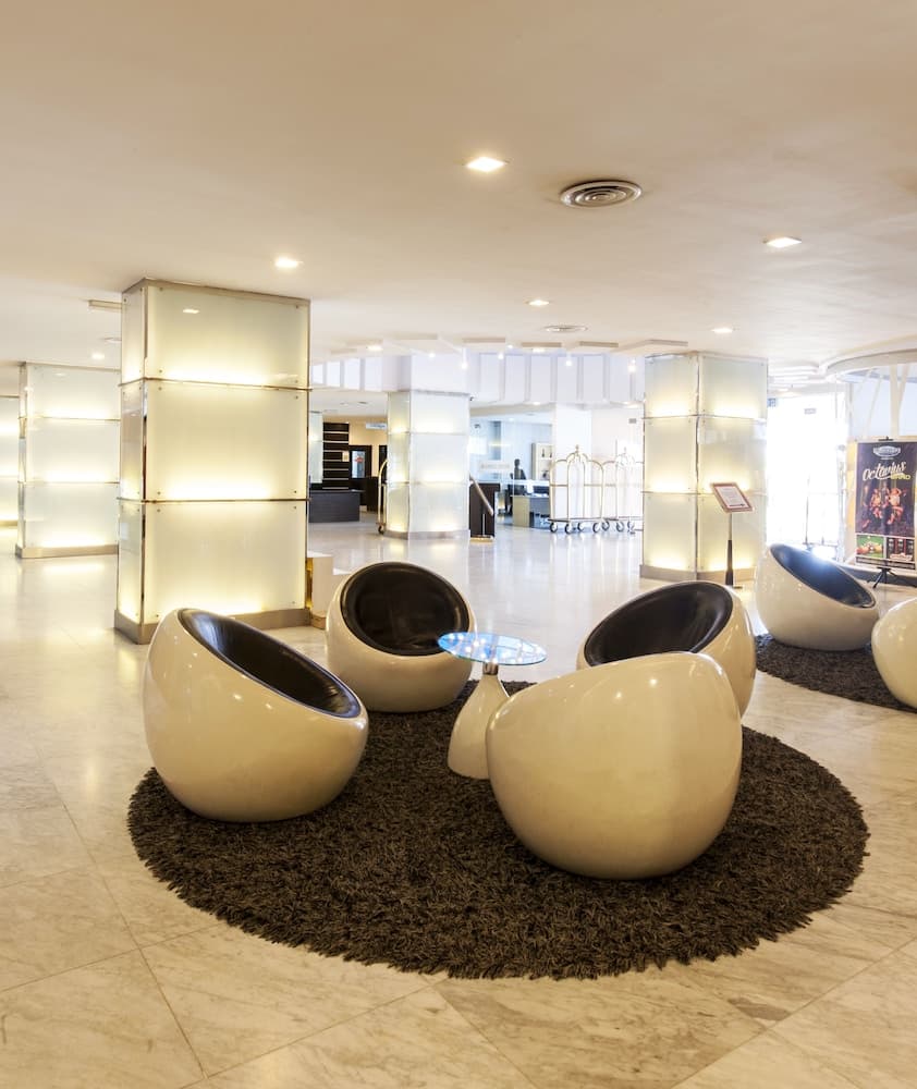 Borneo Royale Hotel, Lobby sitting area, photo 2