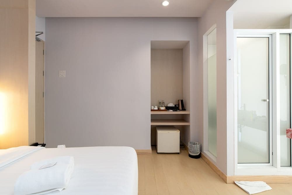 Metz Pratunam Hotel, Room, photo 5