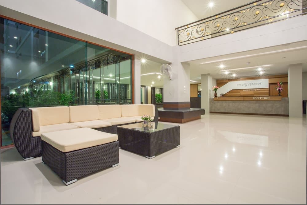 Pangviman Place Resotel, Lobby sitting area, photo 3