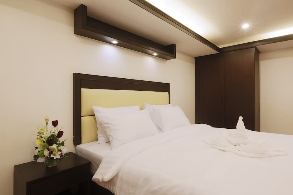 Initial Hua Hin, Primary image, photo 1