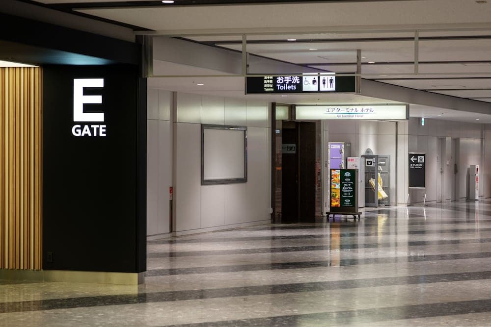 Air Terminal Hotel, Interior entrance, photo 2