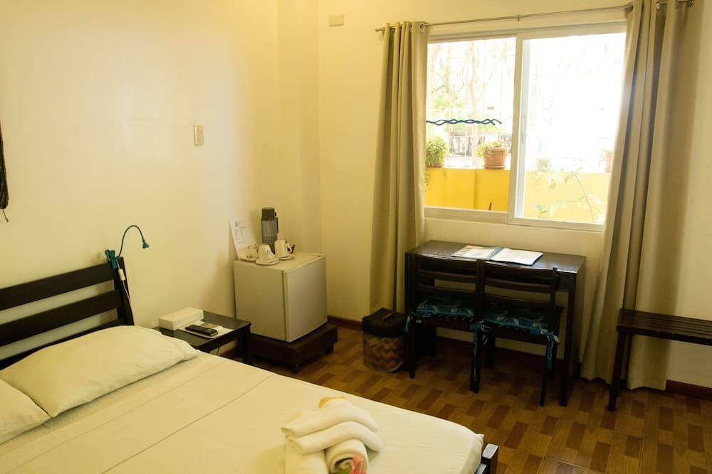 DiveGurus Boracay Beach Resort, Room, photo 5