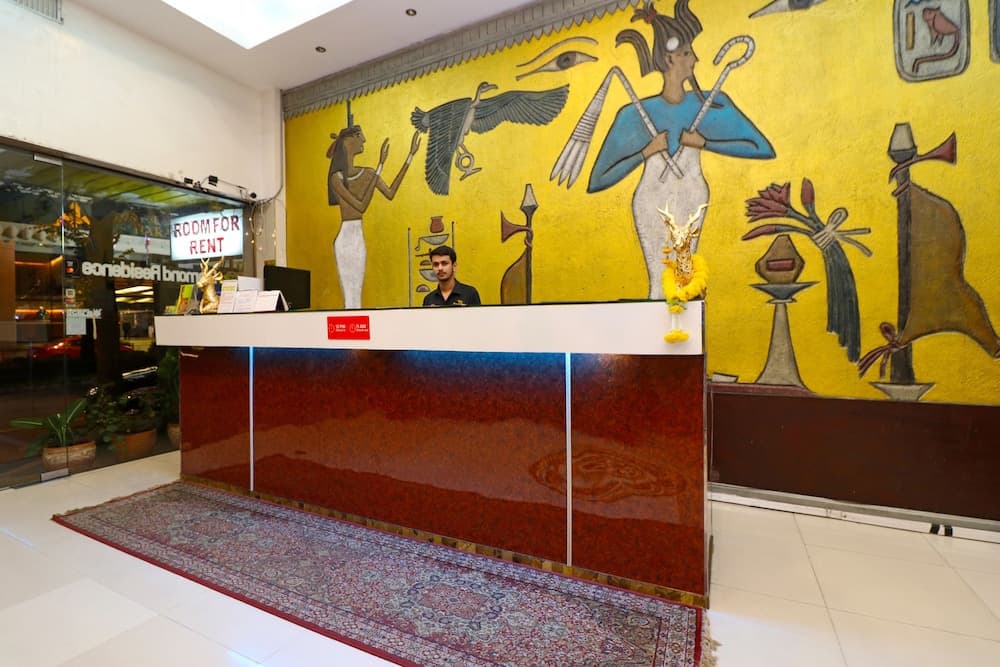 Diamond Residence Silom, Reception, photo 3