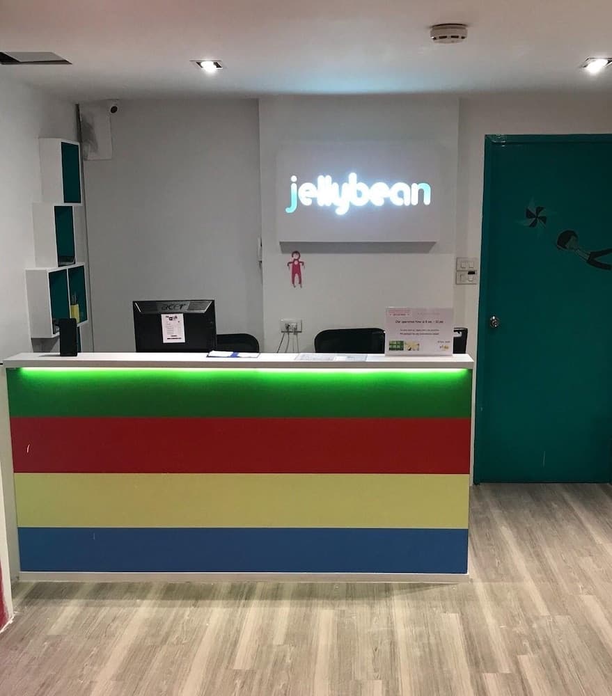 젤리빈 이지 호스텔 사톤 로비 사진 5