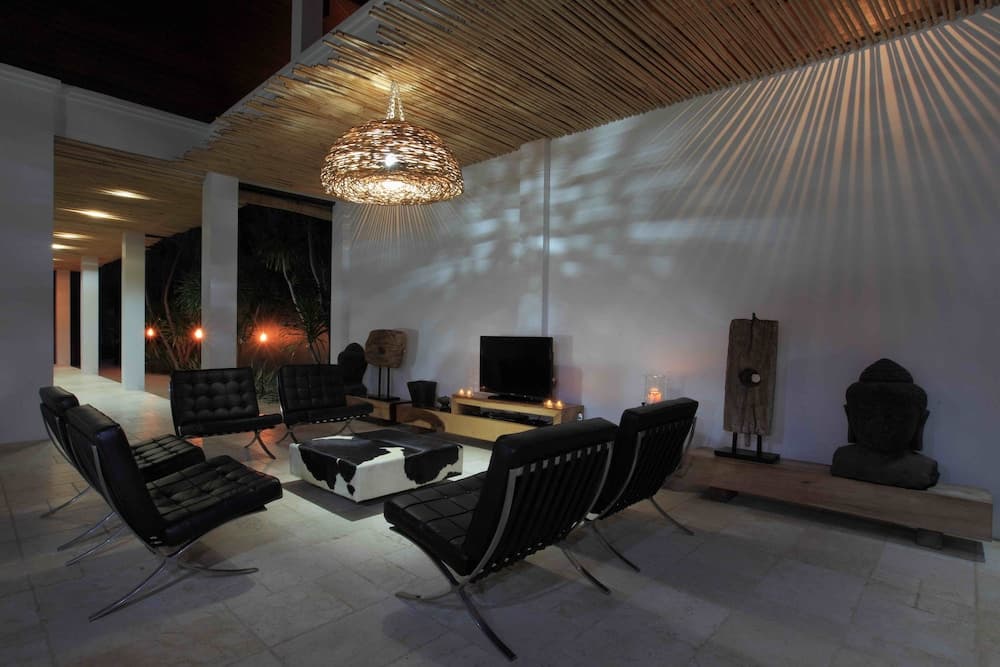 Verve Villa Senggigi, Living area, photo 4