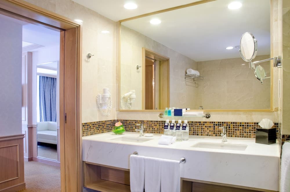 Royale Chulan Penang, Primary image, photo 1