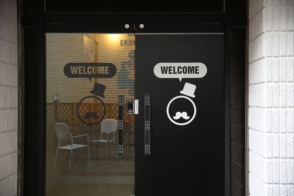 Ekonomy Hotel Gumi, Interior entrance, photo 3