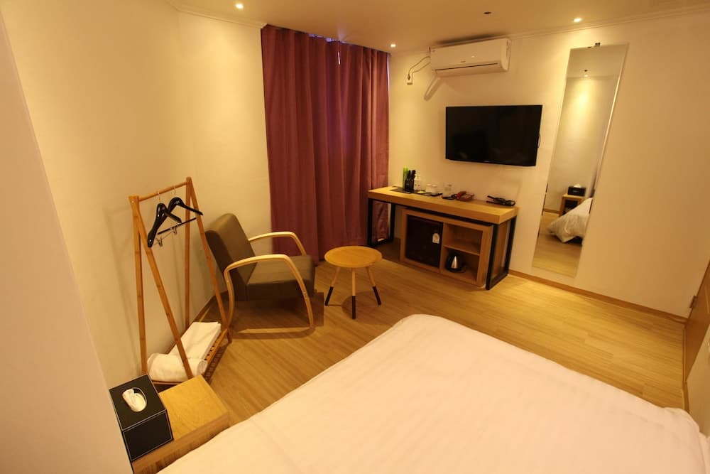 Hotel violet, Room, photo 5