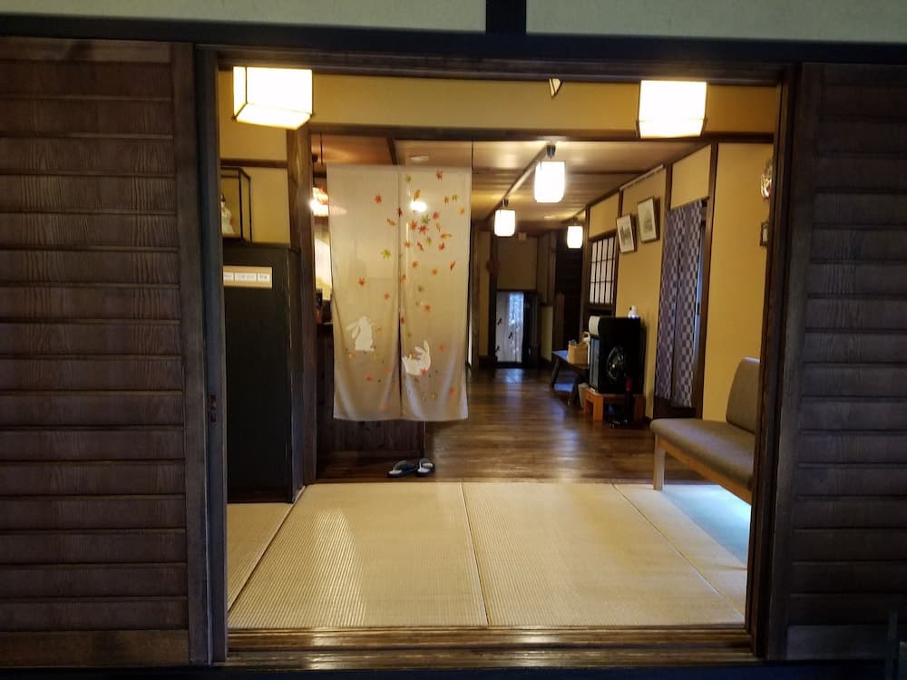 Sansou Tanaka, Interior entrance, photo 2