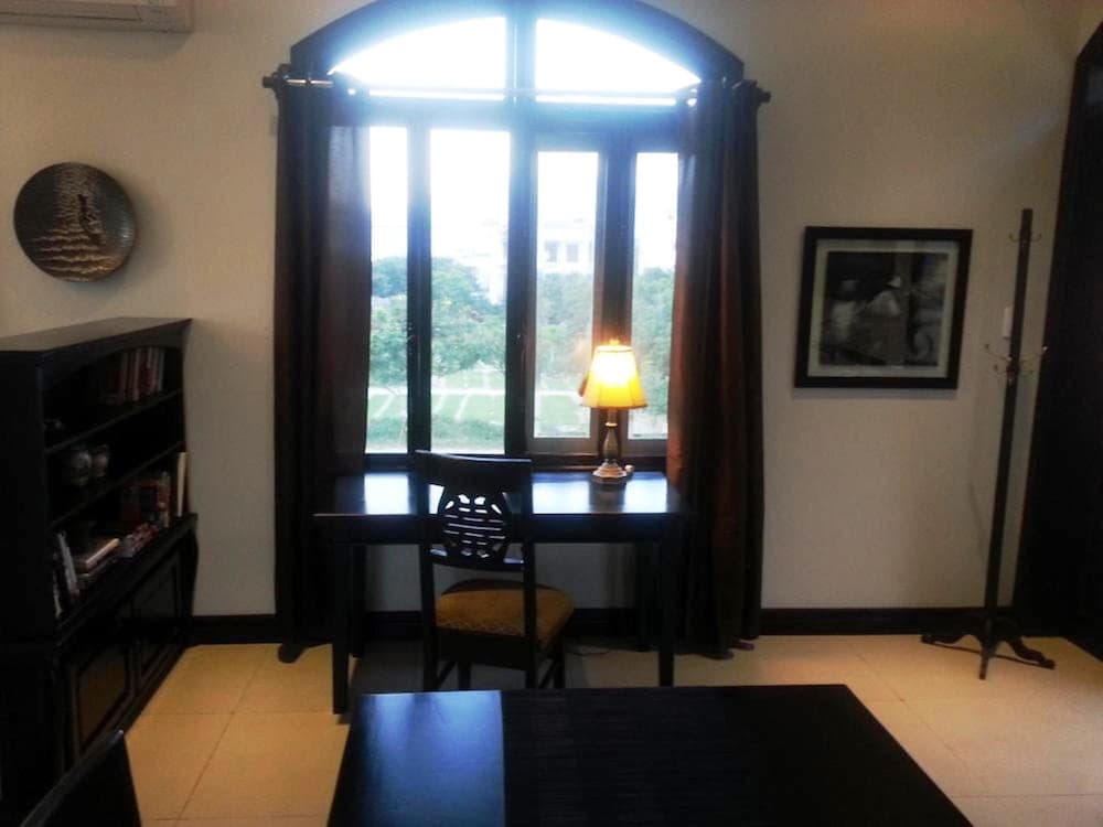 Hamilton Oceanview Villa, Interior entrance, photo 2