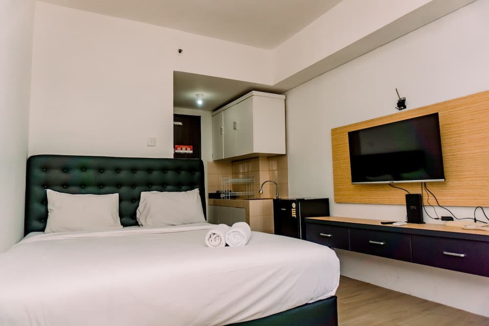 Nice Studio At Serpong Greenview Apartment, Room, photo 1