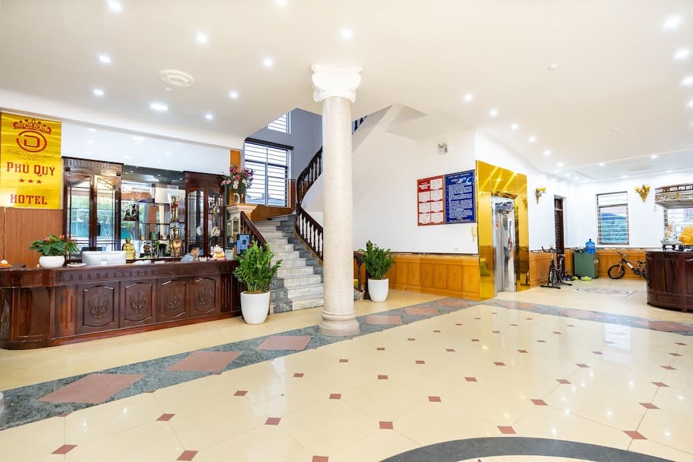 PHÚ QUÝ HOTEL 리셉션 사진 5