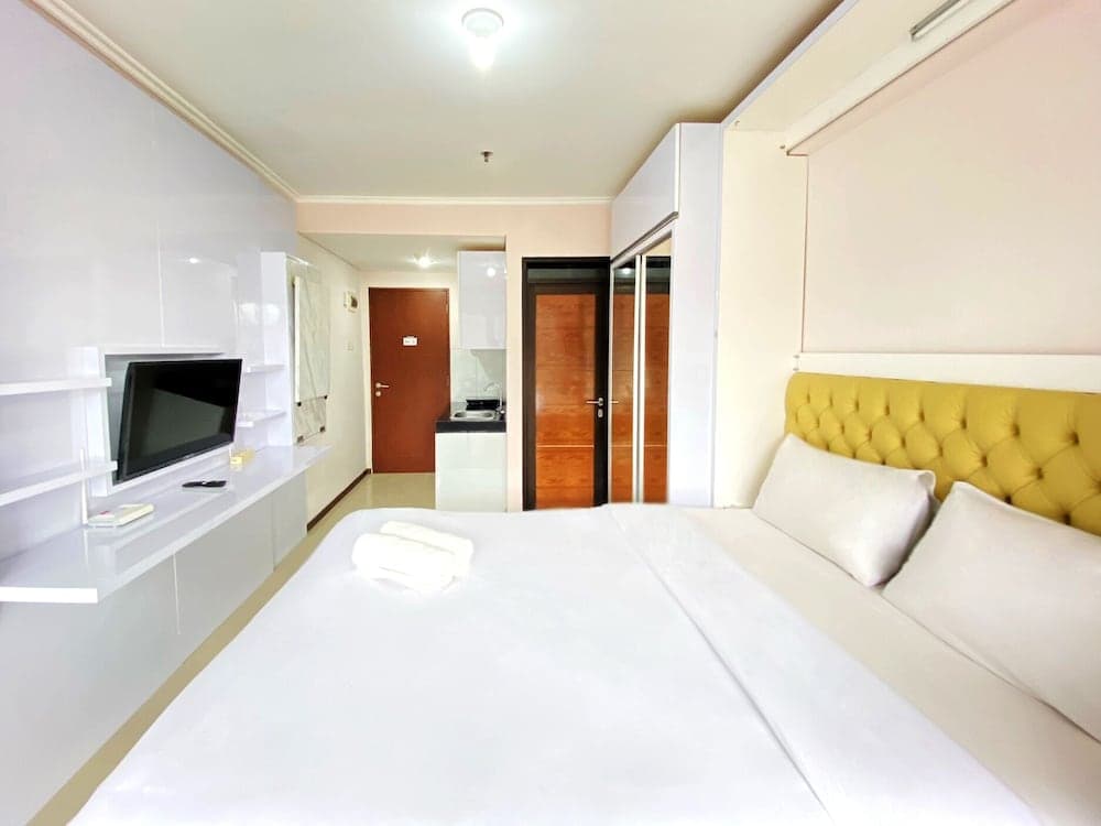 Best Location Studio Room At Gateway Pasteur Apartment, Room, photo 3