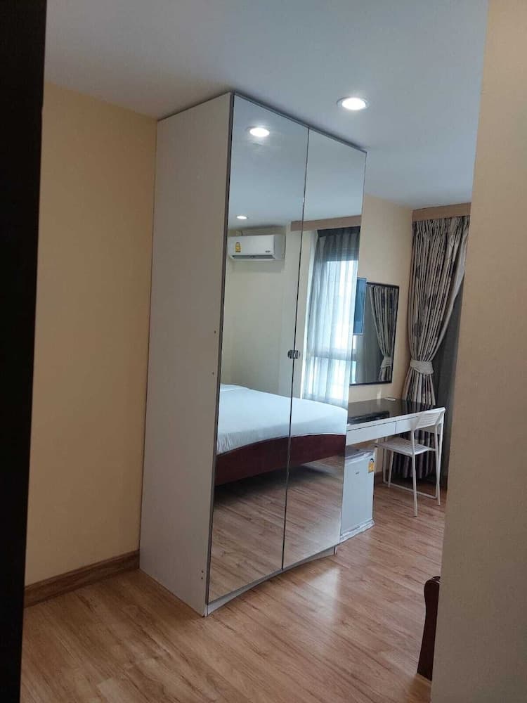 V Check Inn Sukhumvit 22 객실 사진 3