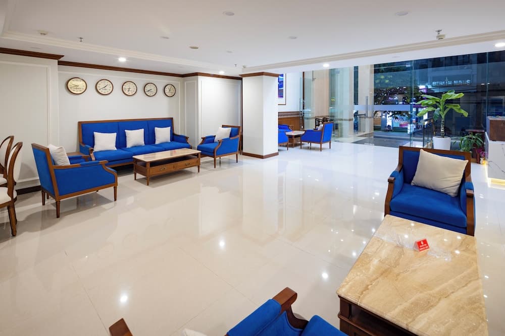 Navy Nha Trang Hotel 로비 라운지 사진 4