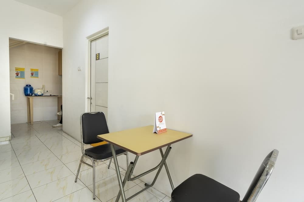 OYO 라이프 3782 구눙 안야르 리셉션 사진 2