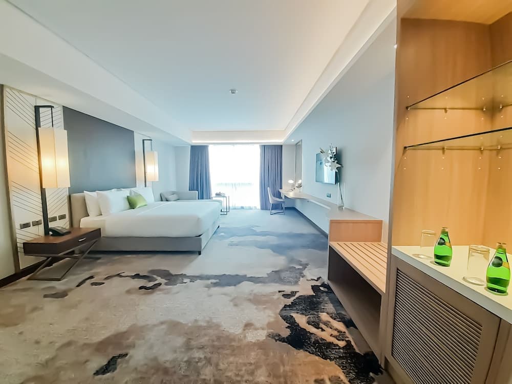 The Excelsior Hotel, Room, photo 3