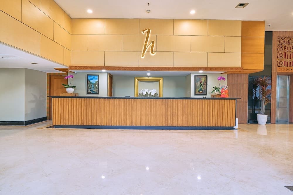 Horison Ultima Menteng Jakarta 리셉션 사진 4