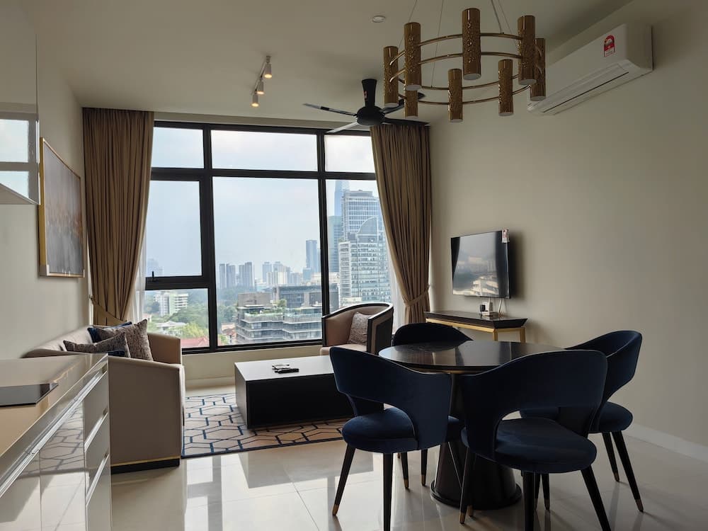 Pavilion Embassy By Autumn Suites 거실 공간 사진 5