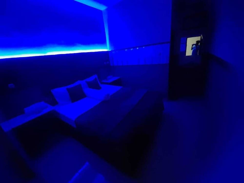 HALFWAY House, Room, photo 4